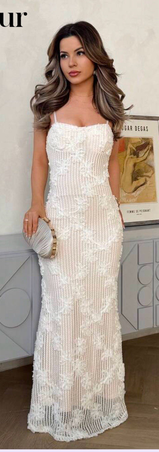 Ivory White Sleeveless Straight Neck Lace Embroidery Sheath Full-Length Dress