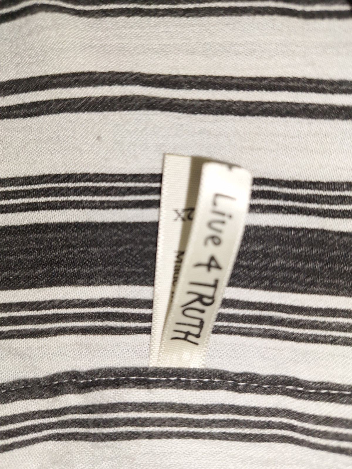 Liv 4 Truth Sleeveless 2x Blue/ White Stripes Preppy, Beach Comfort