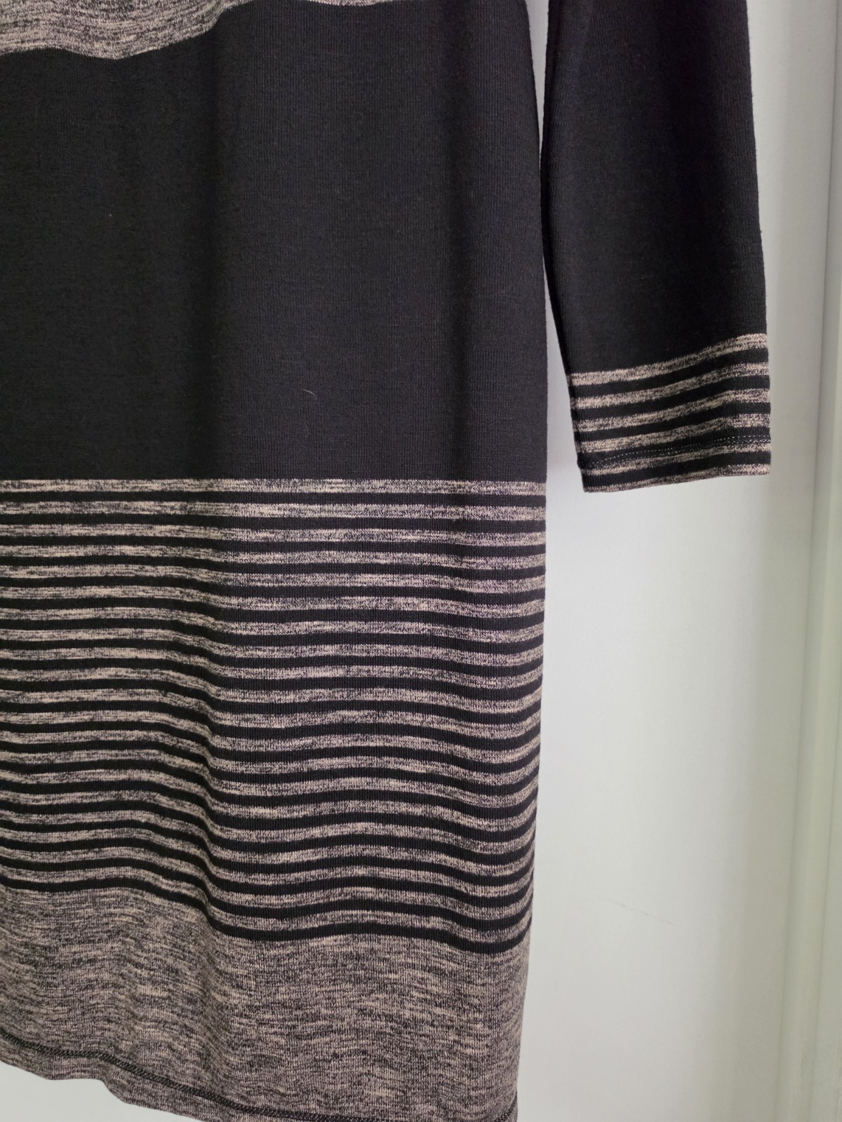Max Studio Gray Black Long Sleeve Stretch Knee Length Sweater Dress Size Large