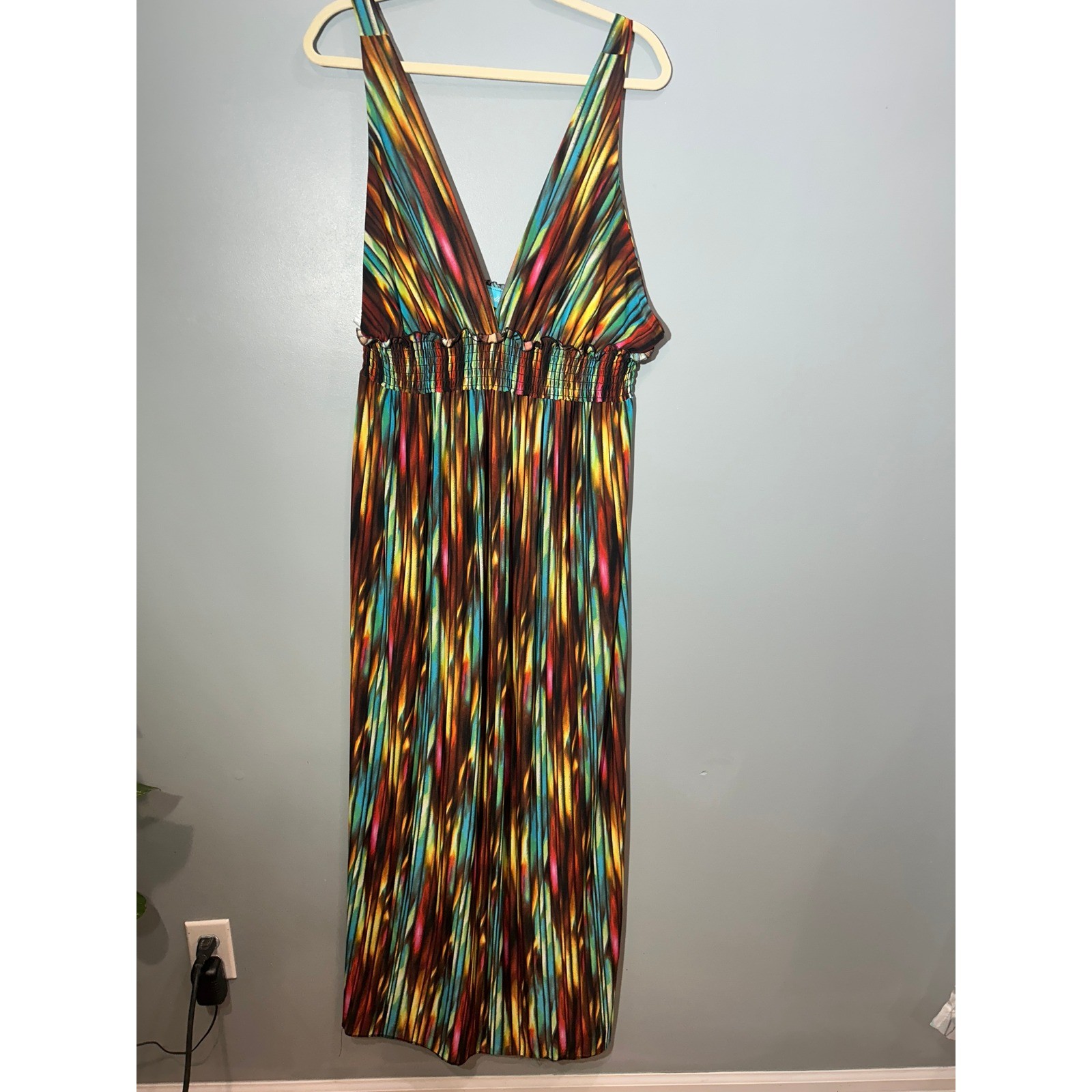 B. Belle Women Multi Color Abstract Stripe V-Neck Smocked Waist Maxi Dress