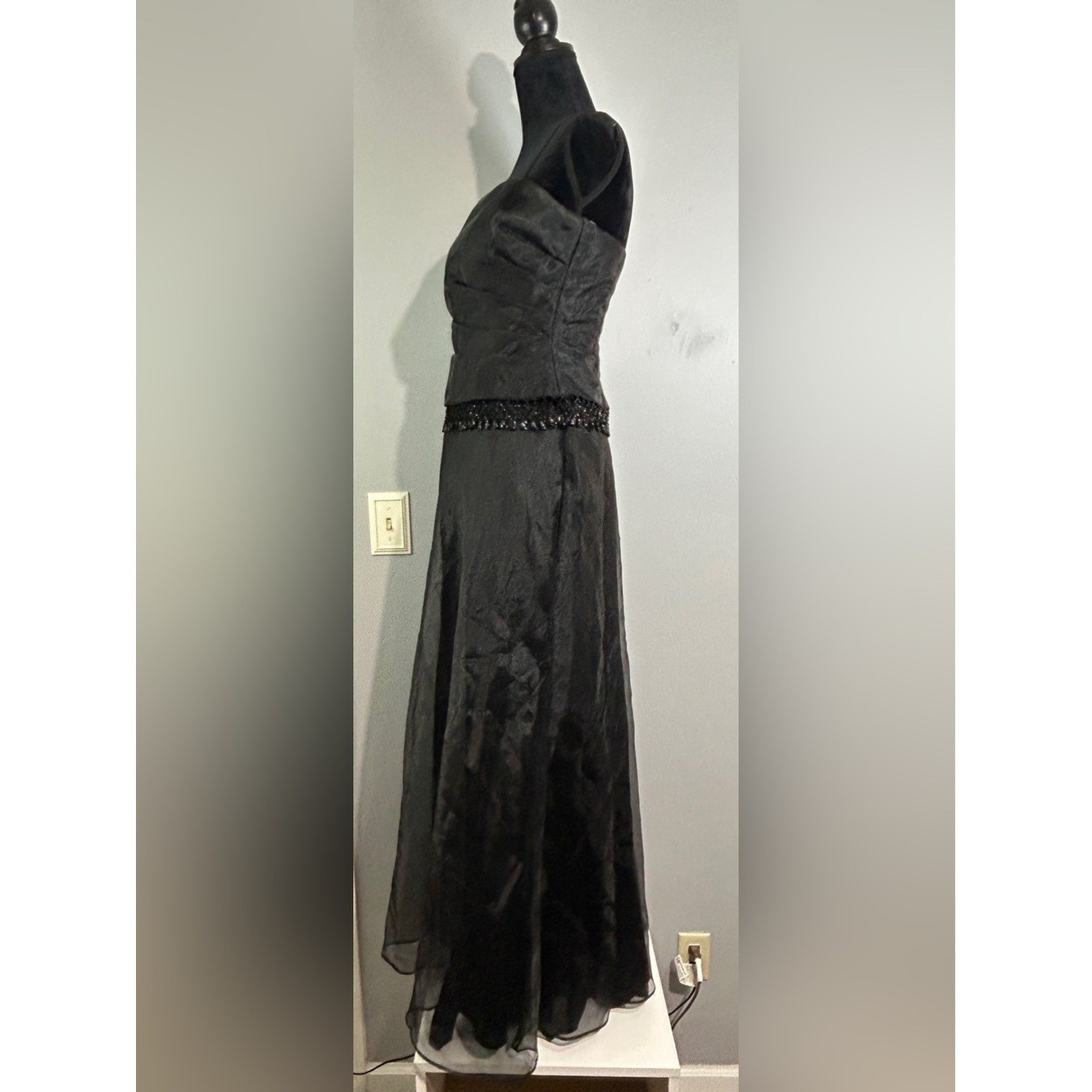 Crimson by Lawrence Kazar Black Chiffon Formal Evening Dress Size 8 USA
