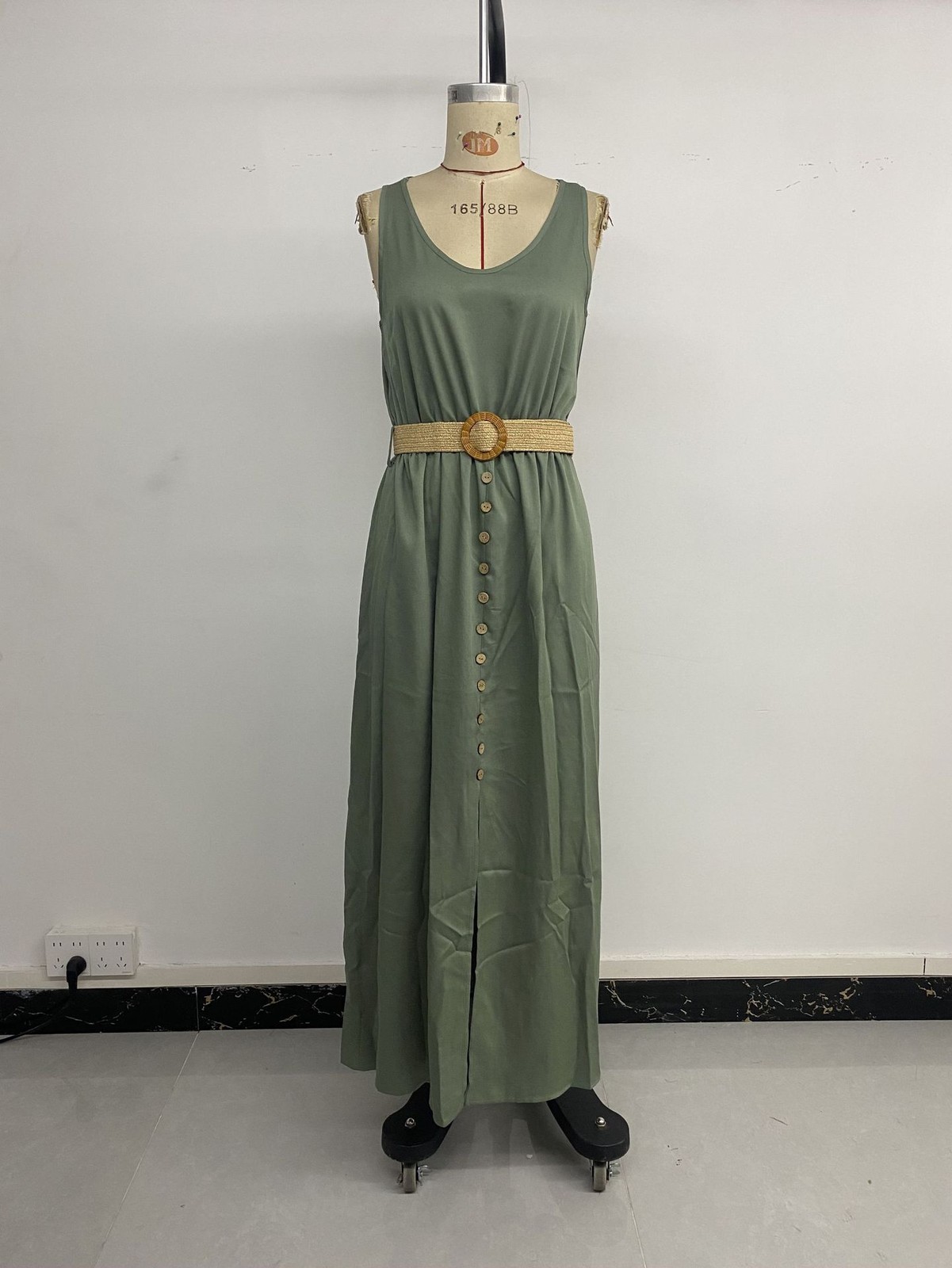 Summer Round-neck Sleeveless Split Dress With Button Design Fashion Solid Beach