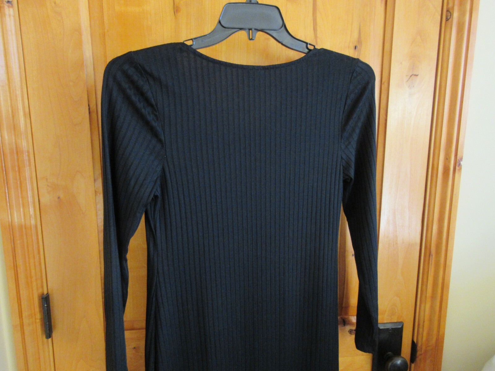 A NEW DAY SIZ M BLACK DRESS VERTICAL STRIPE LSLV MAXI WRINKLE RESISTANT VENT HEM
