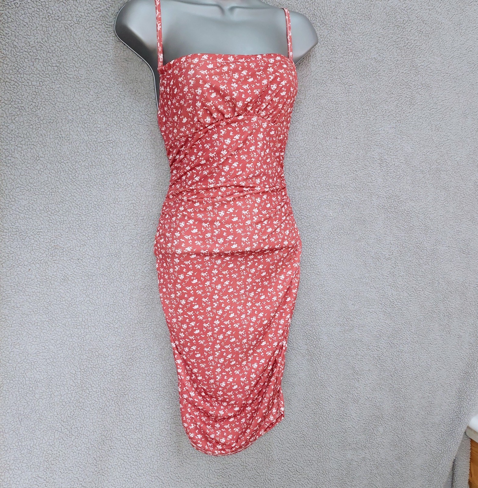 Ladies Size S Red White Floral Ruched Strappy Ribbed Stretch Midi Bodycon Dress