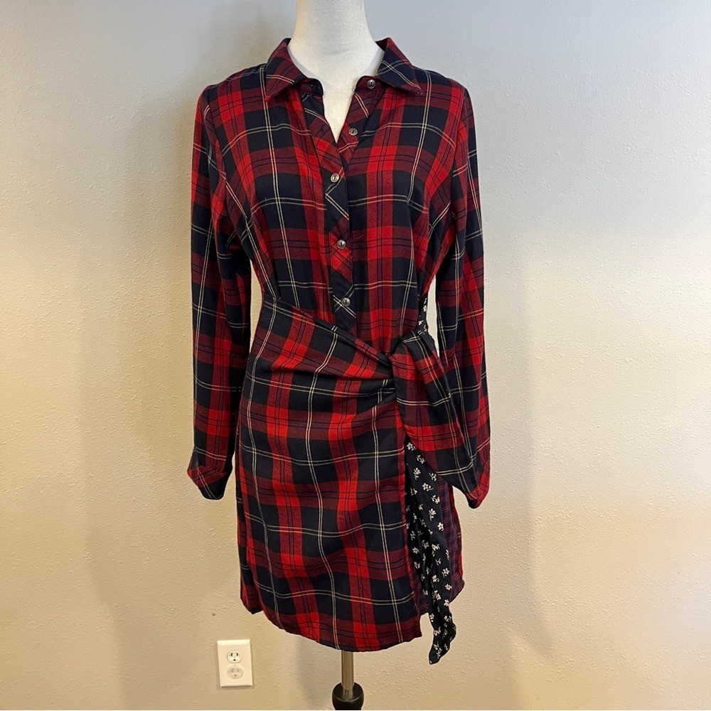 Red and Navy Plaid Button-Up long sleeves dress size medium