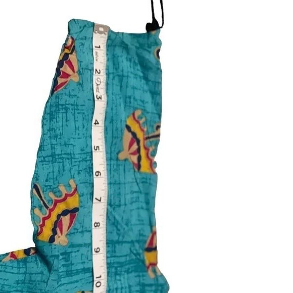 Make an exciting choice for a casual outing with this simple, A-line dress from