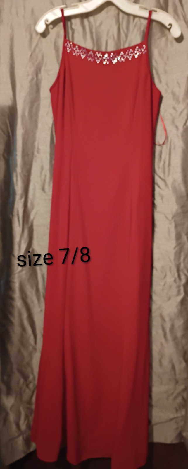 Long Red Formal Dress Size 7/8 Perfect For Any Occasion