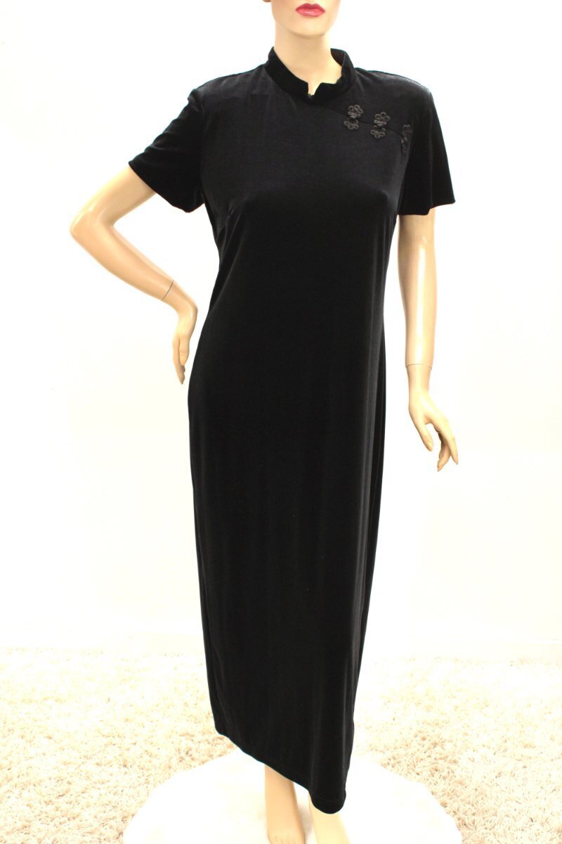 RJ & Co Long Black Velvet Dress size 16 Asian Style Short Sleeve Classic Elegant