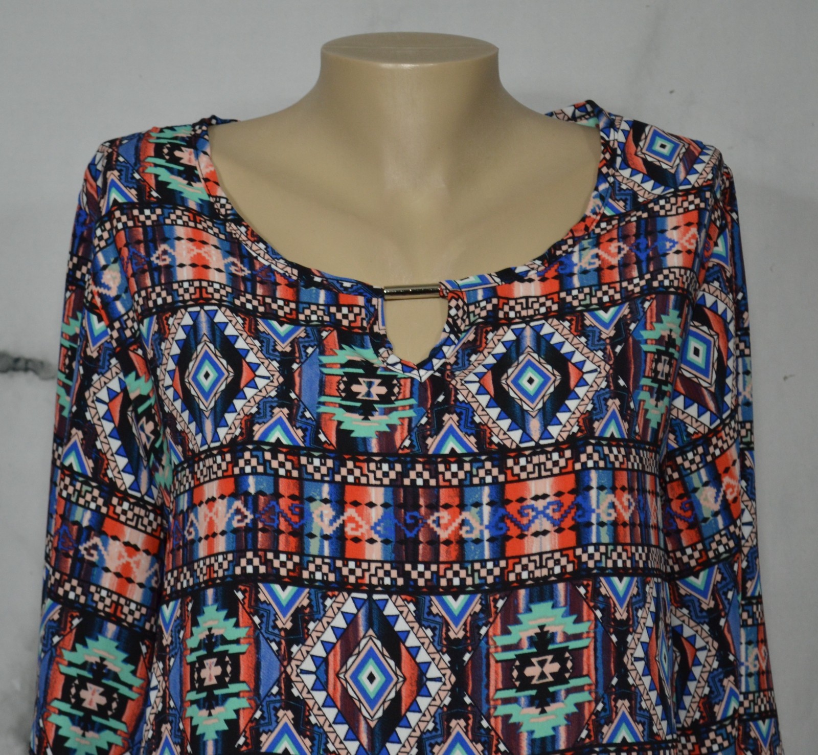 ESPRESSO Black Multicolor Patterned Dress Medium 3/4 Flared Sleeve Metal Accent