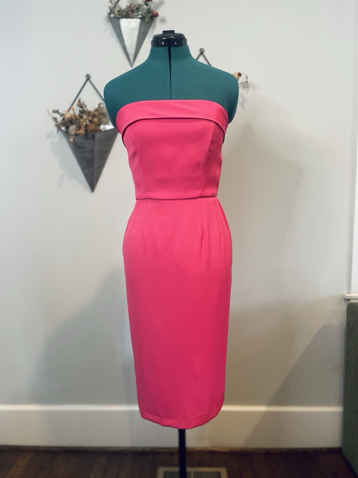 NWT French Connection Pink Strapless Tailored Midi Sheath Dress size 2
