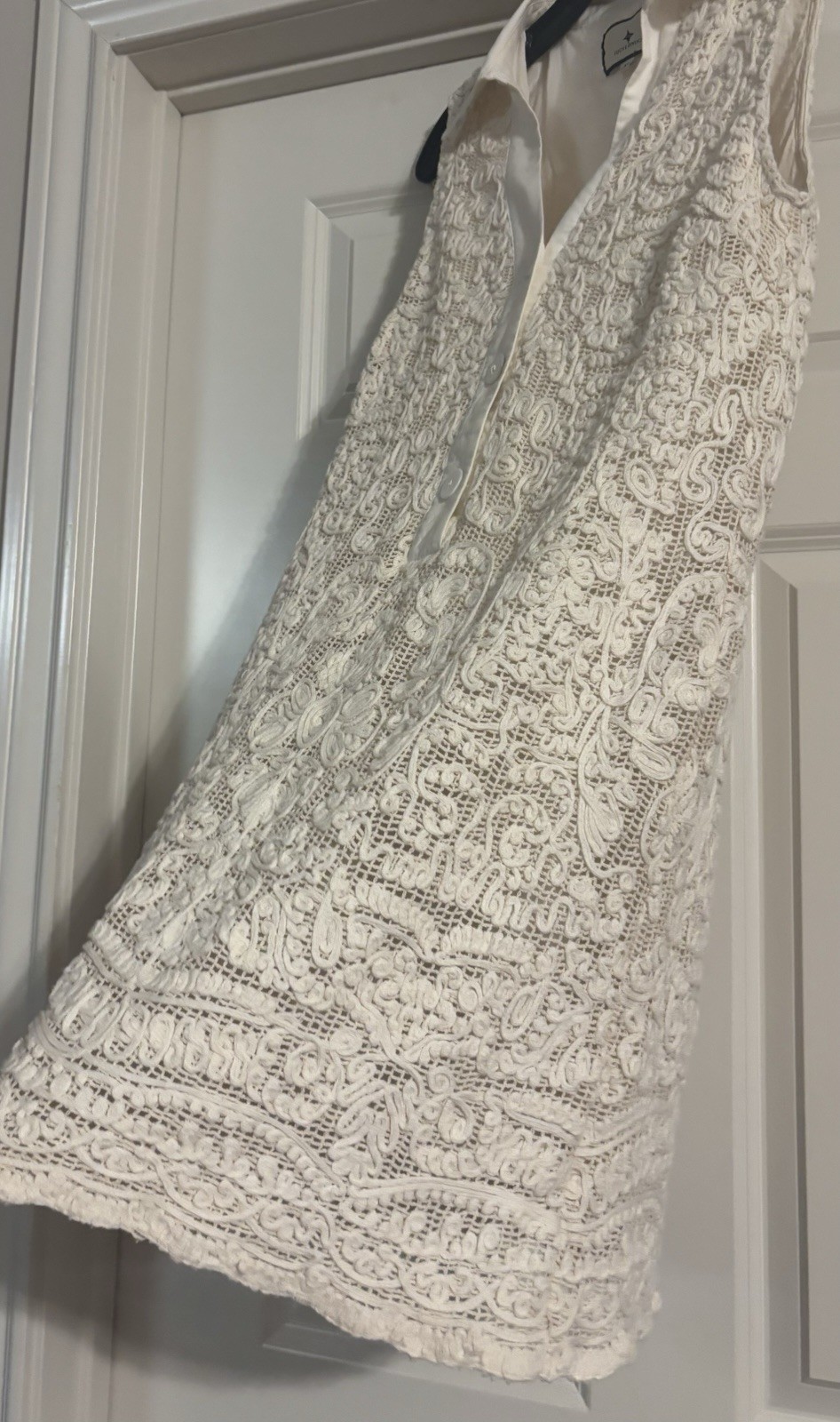 Tuckernuck Tan Lace Collared Coastal Preppy Old Money Quiet Luxury Size M