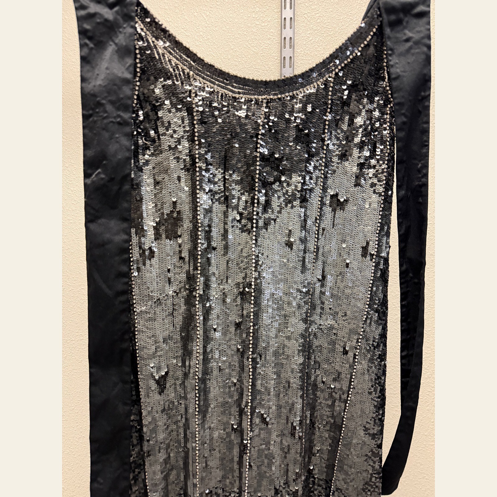 Black Silver Sequin Drop-Waist Flapper Mini Dress 1920s Art Deco Style Women’s S