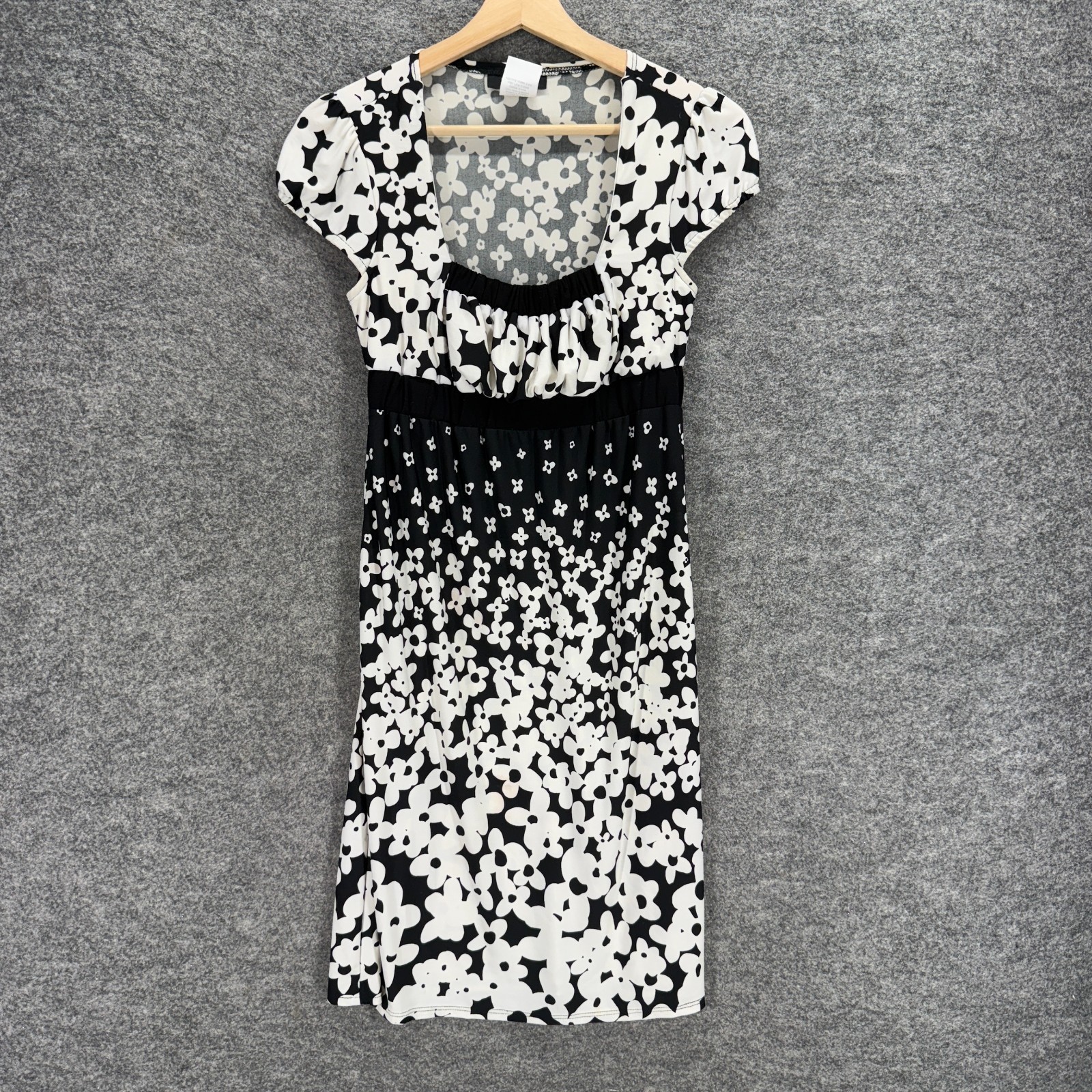 B. Smart Dress Women 5/6 White Floral Shift Midi Square Neck Short Sleeve Casual