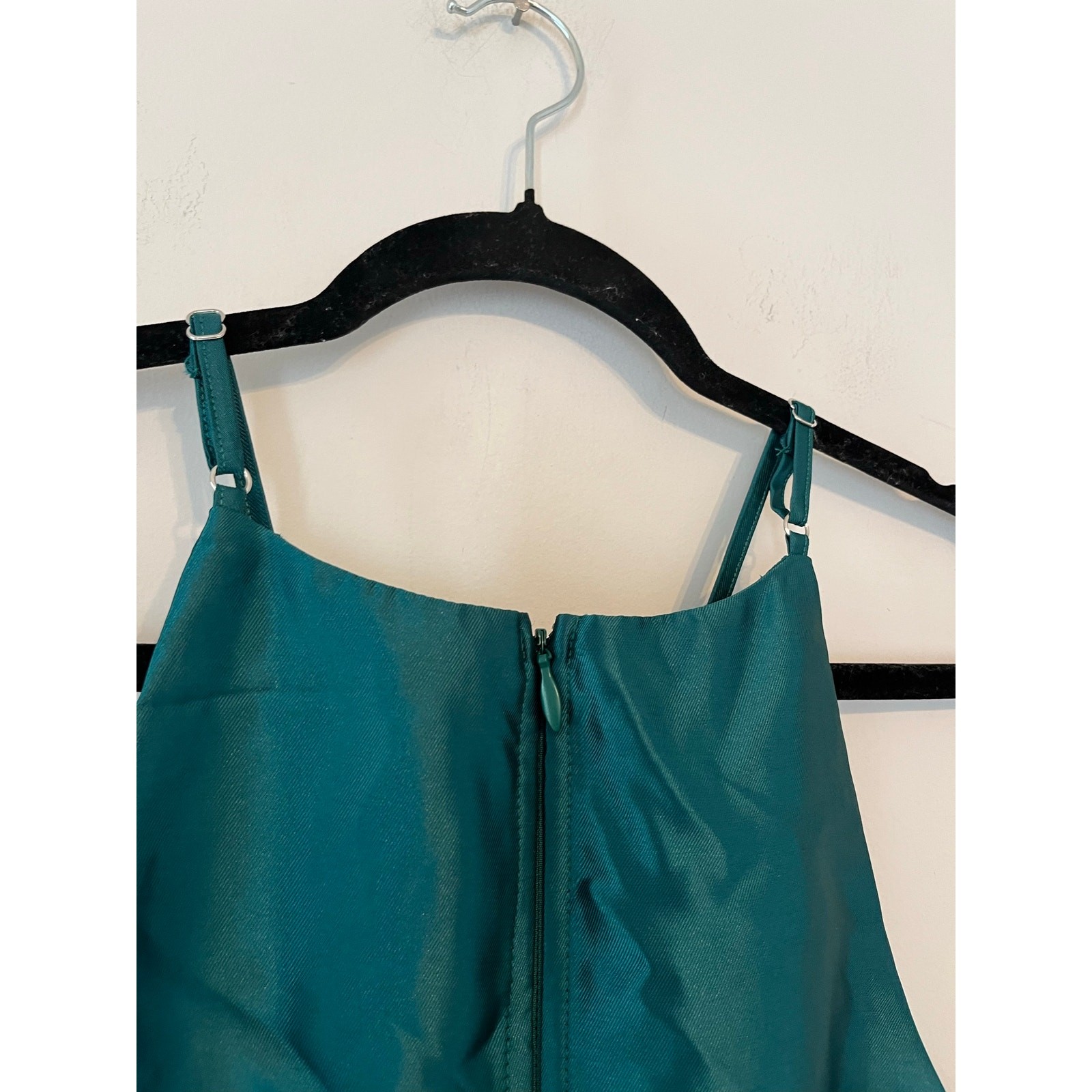 Lulu’s Broadway Show Emerald Green High-Low Gown Size M