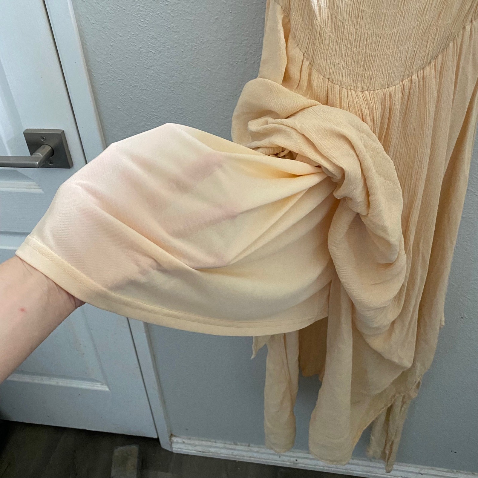 Indigo Rein Peach Smocked Tie Shoulder Handkerchief Hem Midi Dress Large