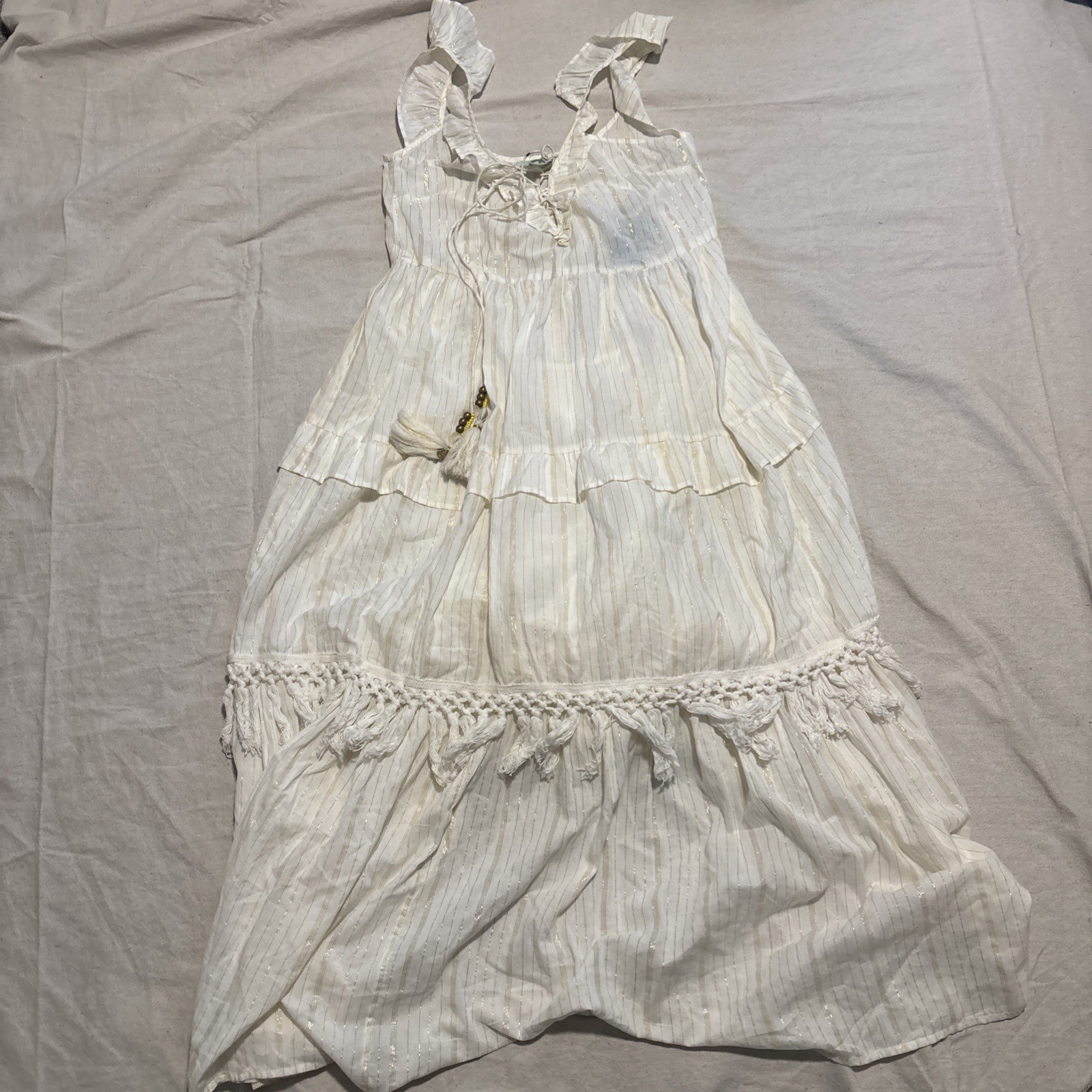 True Destinations Maxi Dress womens Size Medium Ivory Gold Resort Wear