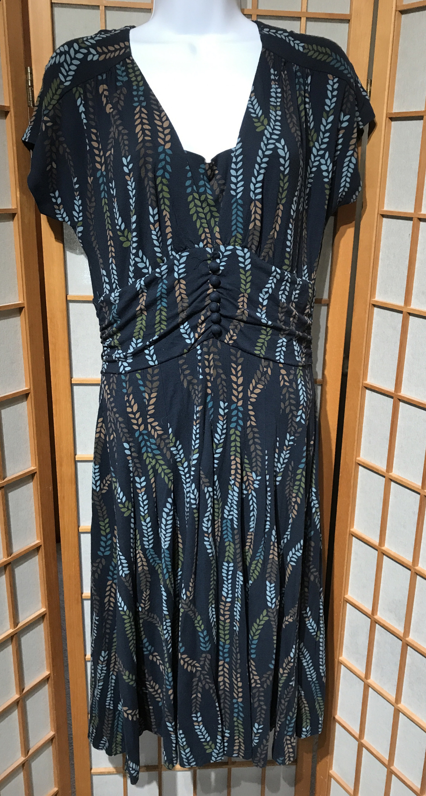 talbots dress size 4 petite Navy with leafy vines