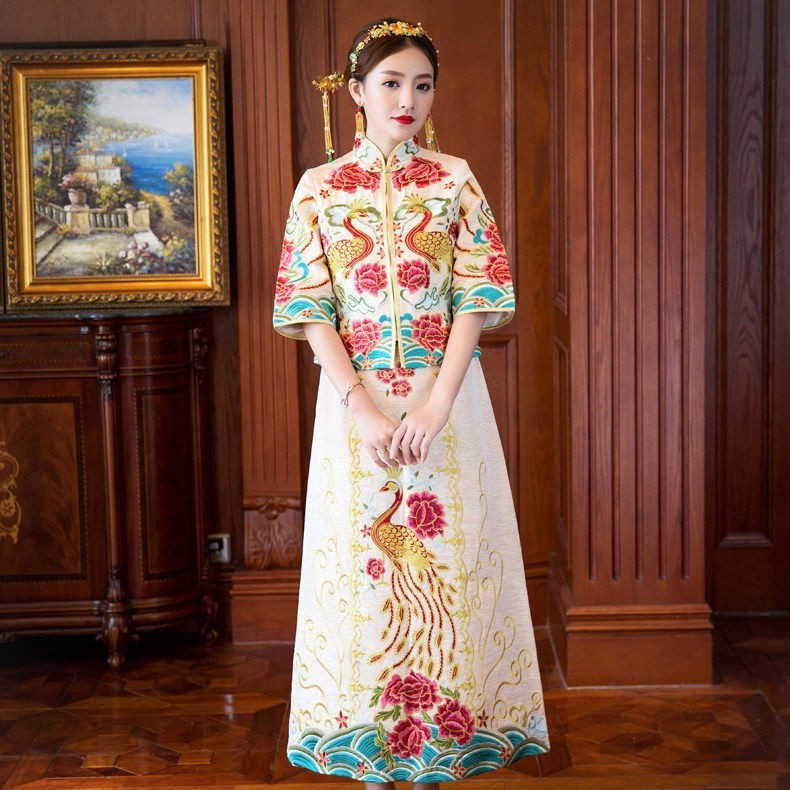 Women’s suit clothes, tops and skirts