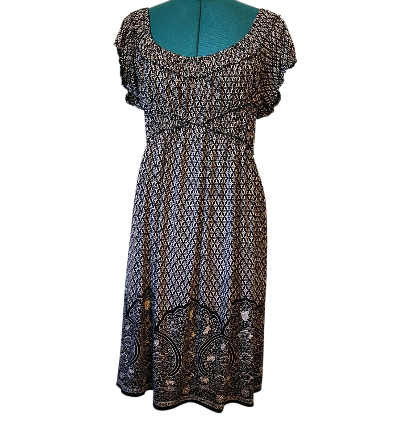 Max Edition Midi Dress Black White Floral Stretchy Women’s Size Medium