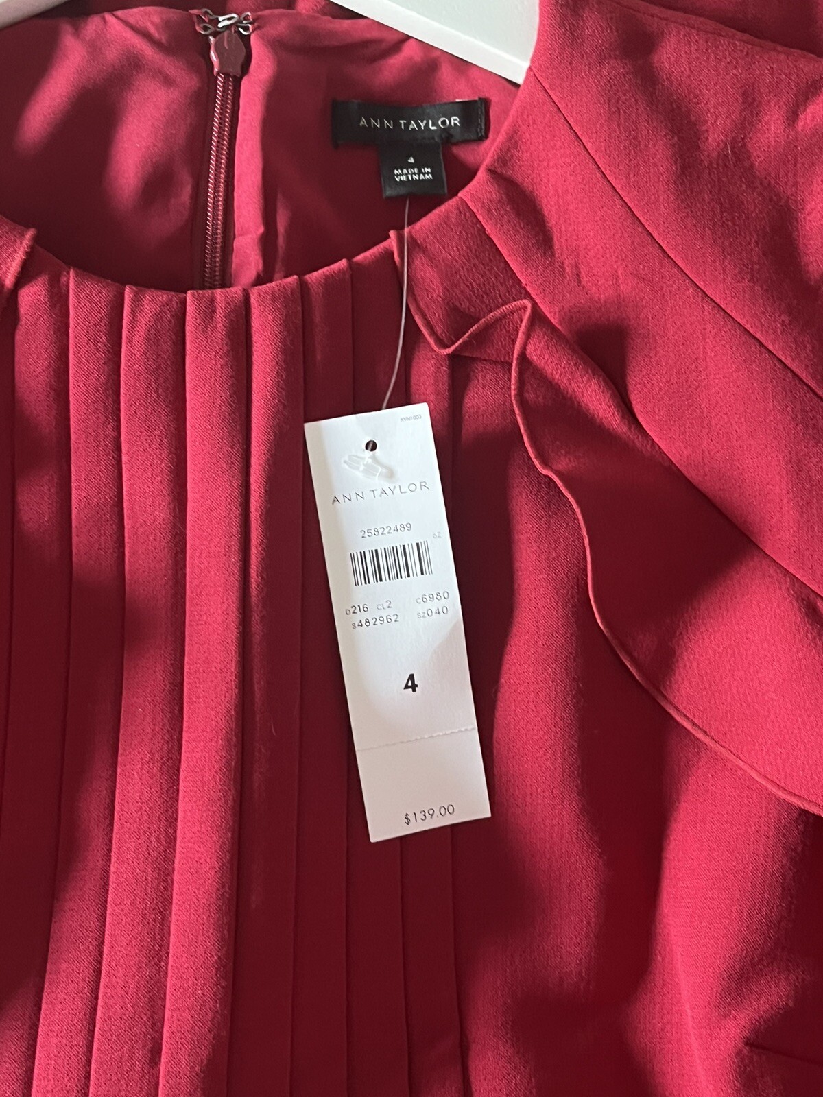 BNWT Ann Taylor Pleated Ruffle Sheath Dress – Sz 4 – Red- $139