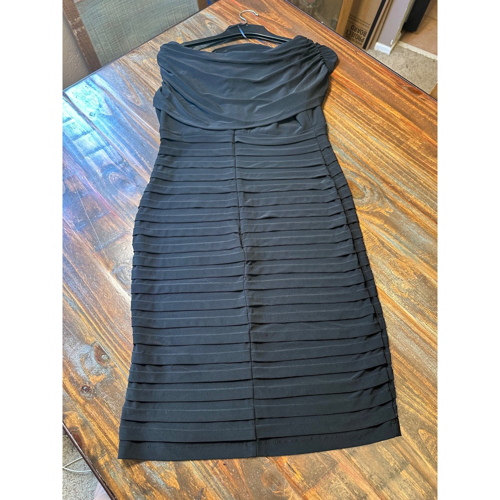 Scarlett Womens Black Off Shoulder Tiered Cocktail Dress Rhinestone Brooch Sz 6