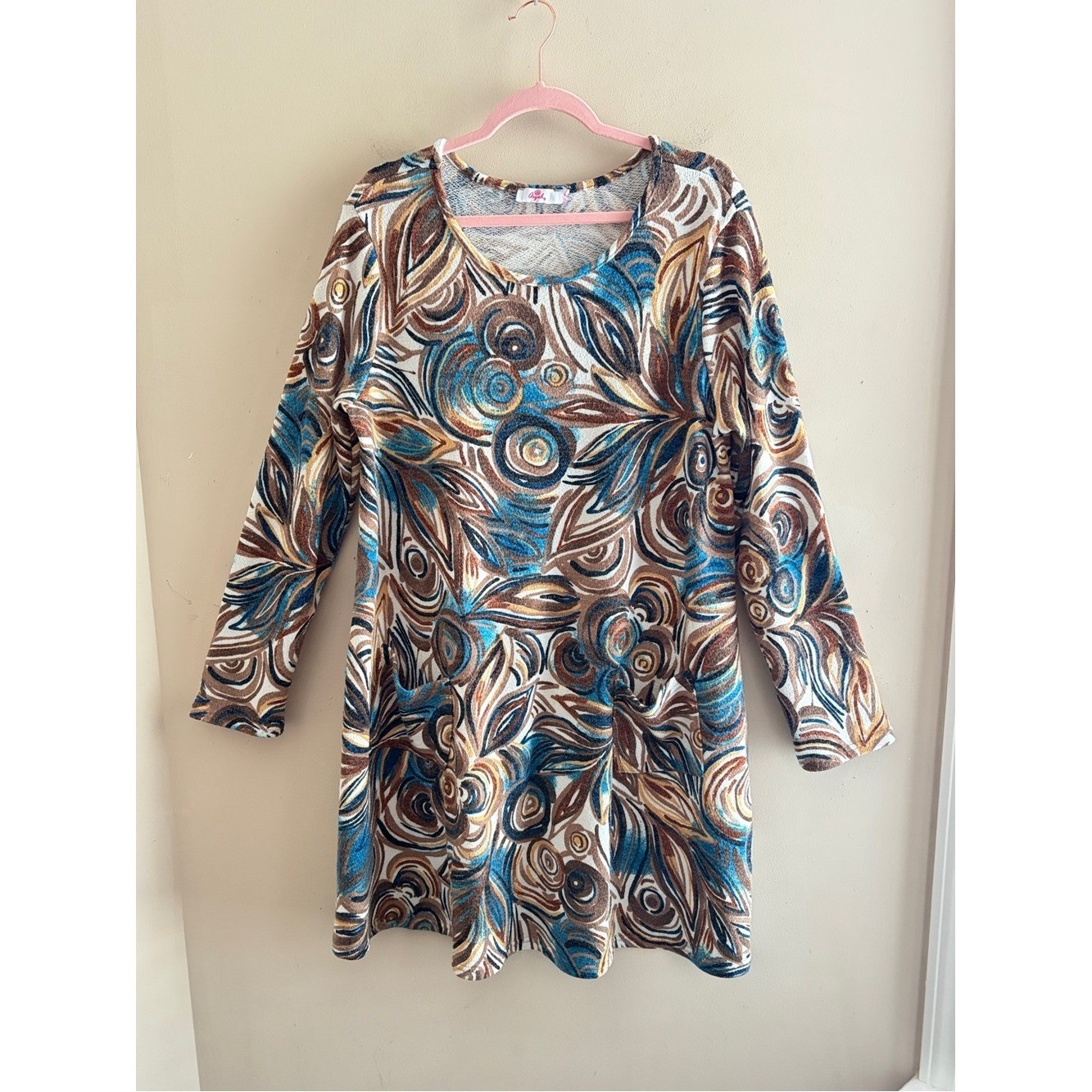 ARYEH 60s/70s Inspired Boho Abstract Floral Print Long-Sleeve Knit Shift Dress
