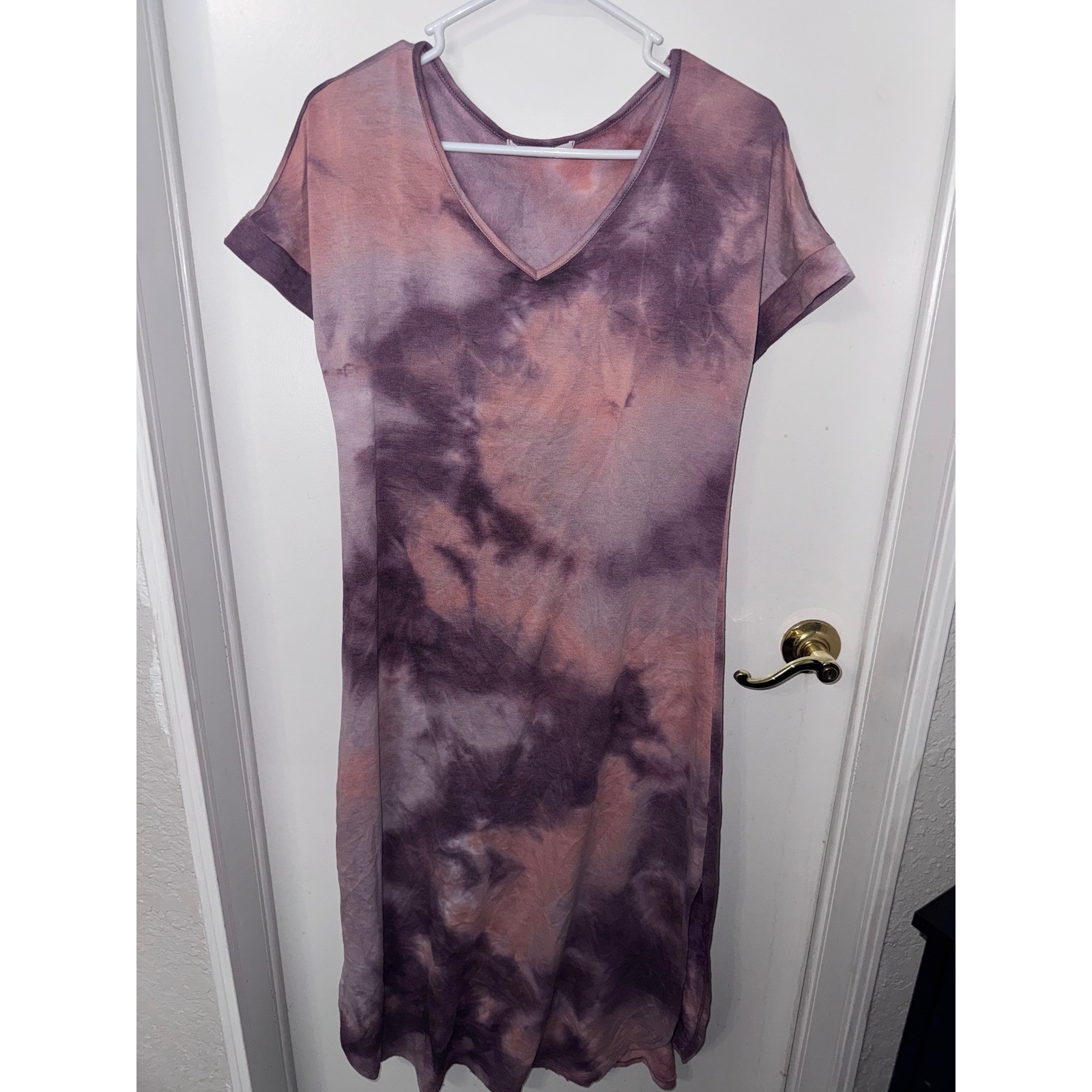 Chris & Carol Purple Tie Dye V-Neck Midi T-Shirt Dress Size Medium Side Slit