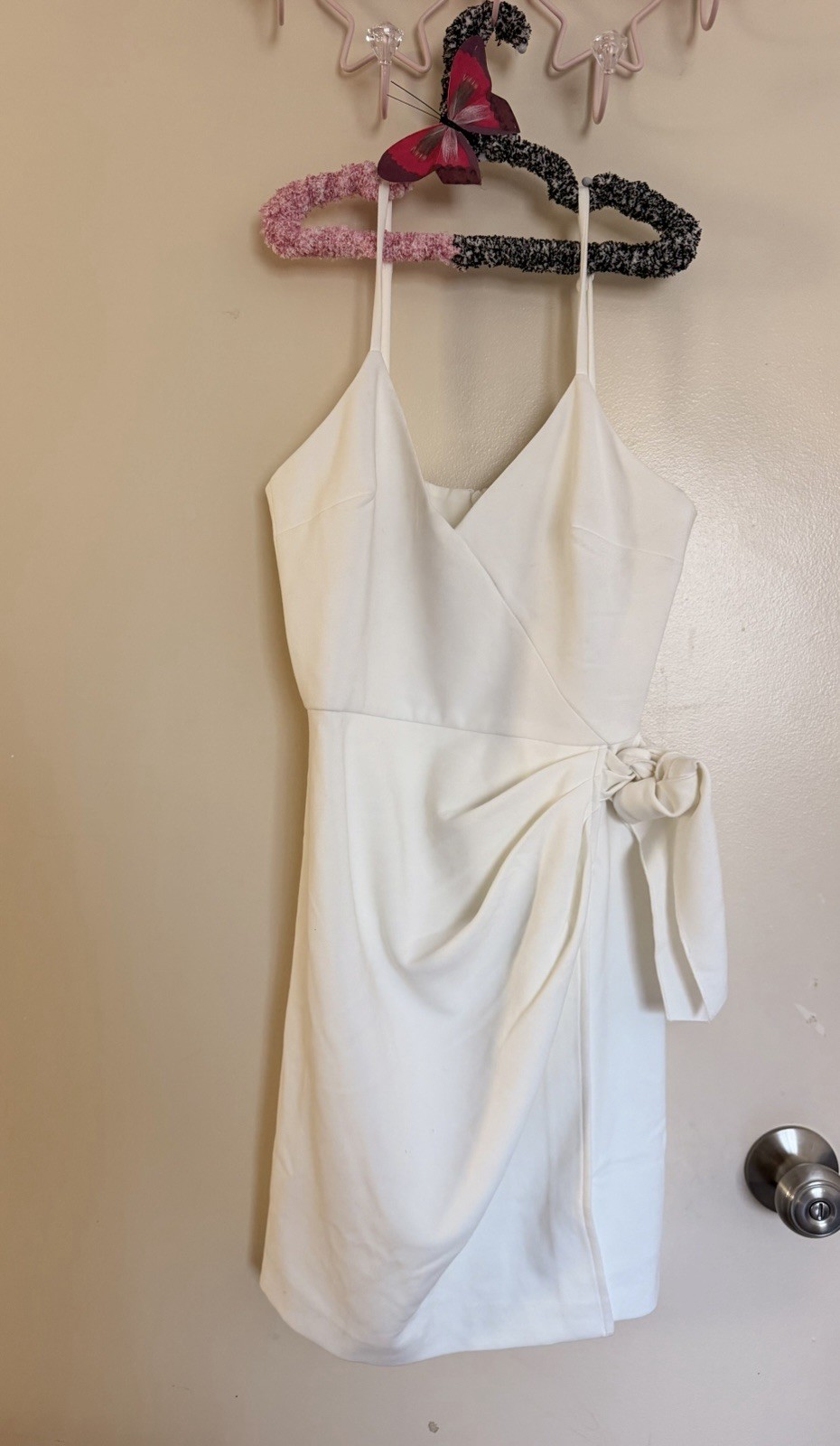 French Connection White Satin Wrap Mini Dress Sz 0 V-Neck Bow Zip Straps