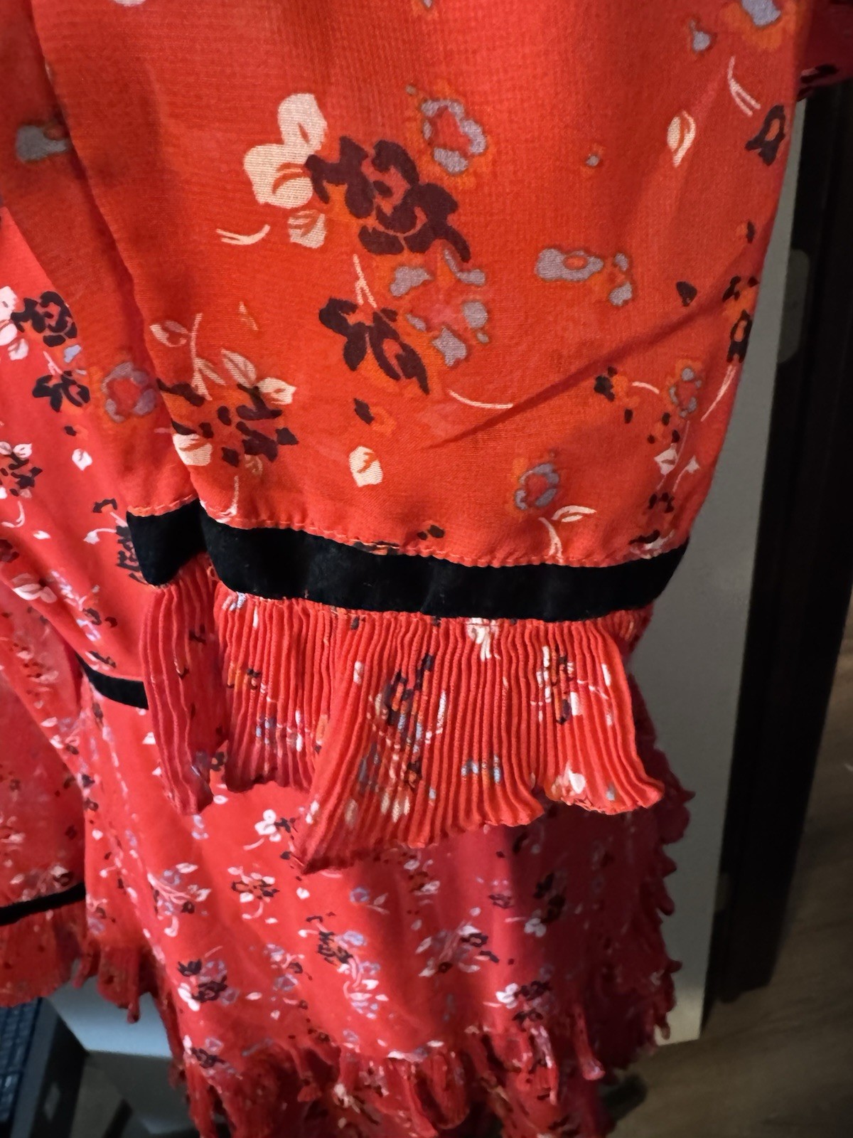 Lulus Women’s Red Floral Mini Ruffled Tiered Dress With Ruffled Hem On Sleeves