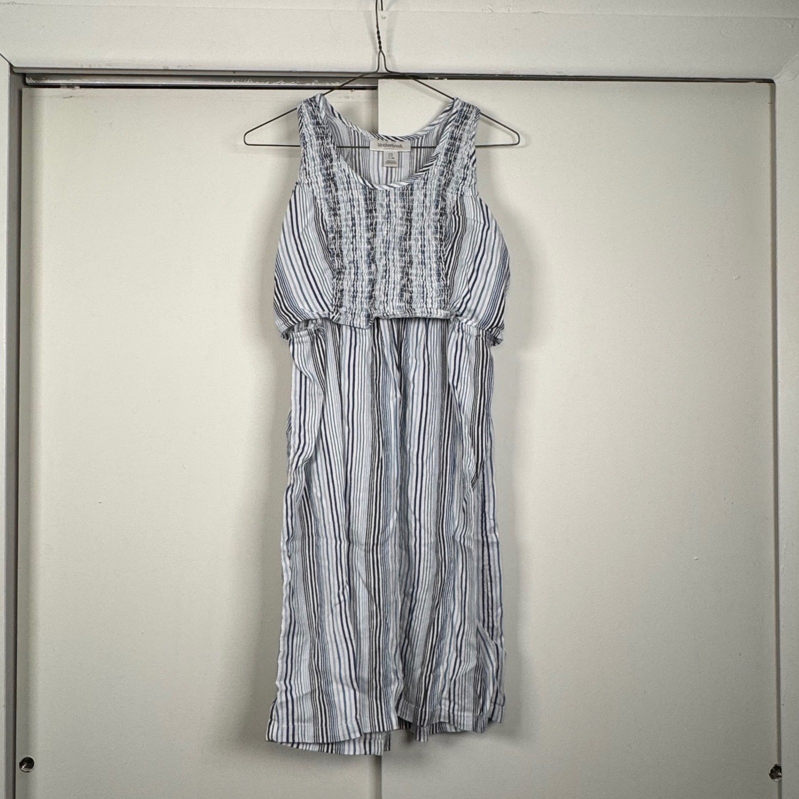 Motherhood Maternity Nursing Dress Blue White Striped Smocked Sleeveless Small