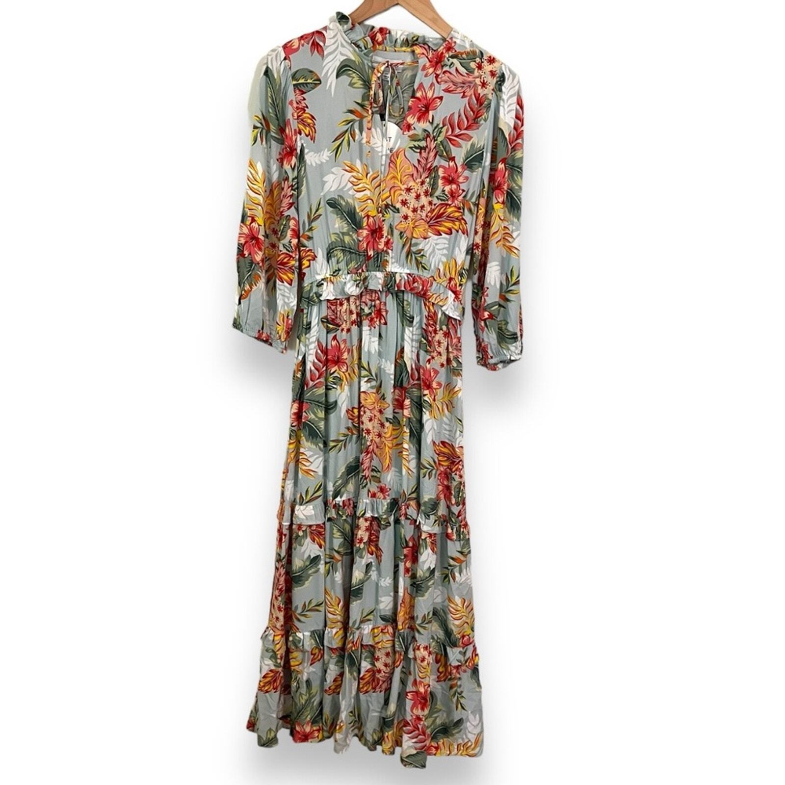 LOST + WANDER OFF TO MAKAI MAXI DRESS IN TROPICAL FLORAL PRINT SIZE XS NWT