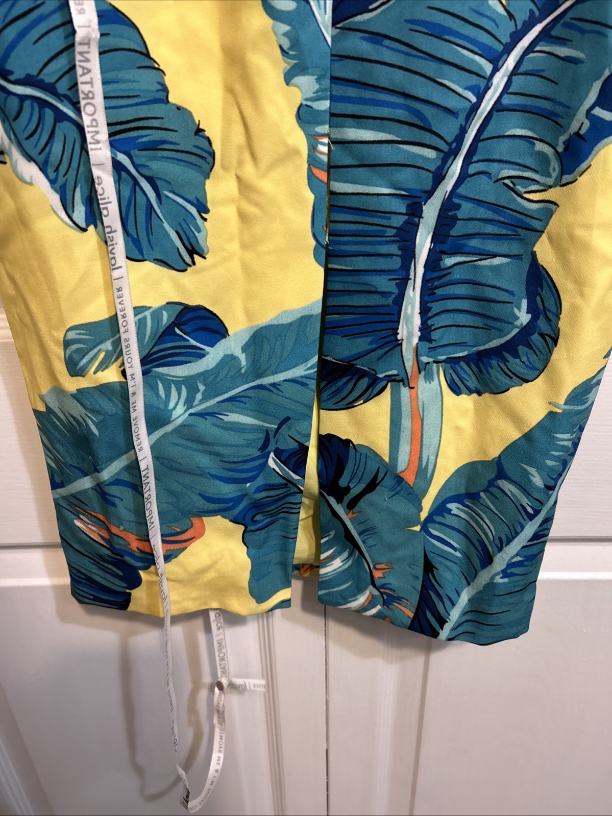 NWT *FLAW* Lavish Alice One Shoulder Cape Midi Dress Yellow Blue Palm Print Sz 4