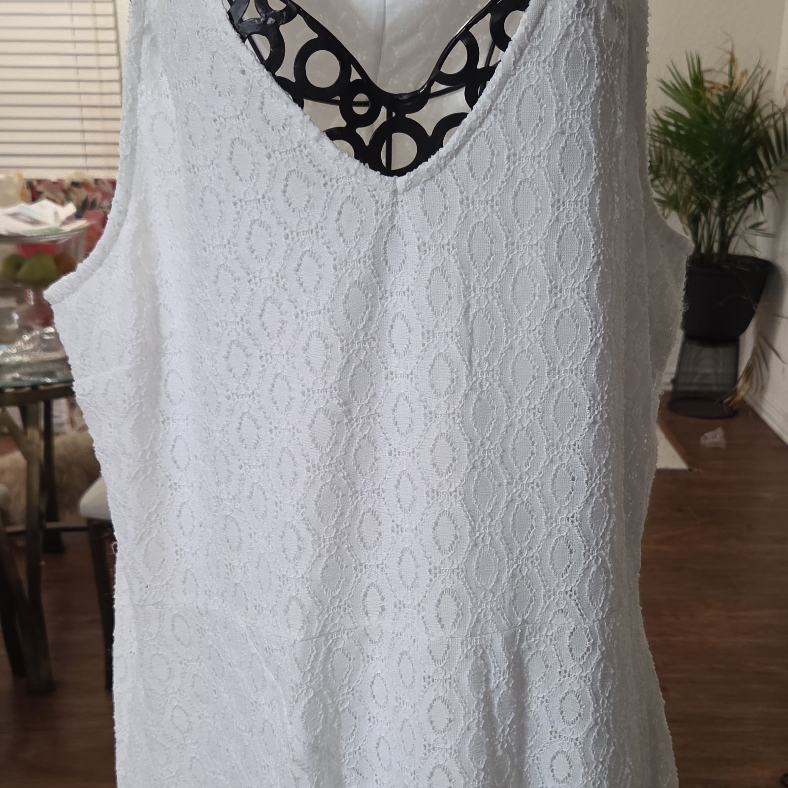 Dana Buchman XL White Solid Lace Sleeveless V-Neck Midi A-Line Dress