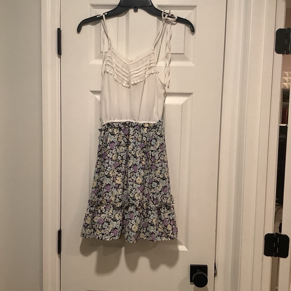 Women’s Sleeveless Floral Dress Womens Size Medium By Blu Pepper