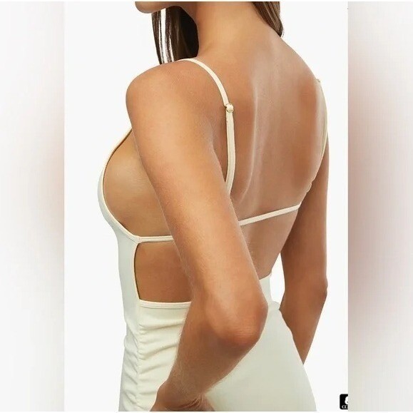 WeWoreWhat Revolve Open Back Ruched High Neck Bodycon Midi Dress Cream L NEW