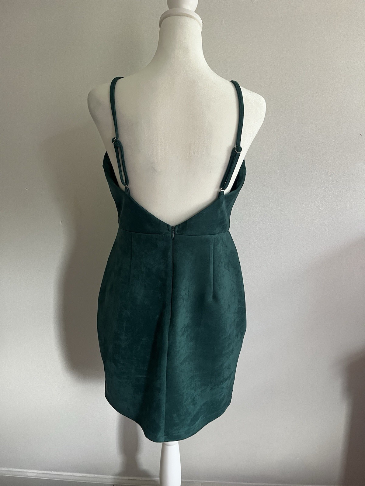 superdown Green Suede V-Neck Strappy Bodycon Mini Dress Zip Adjustable Size M