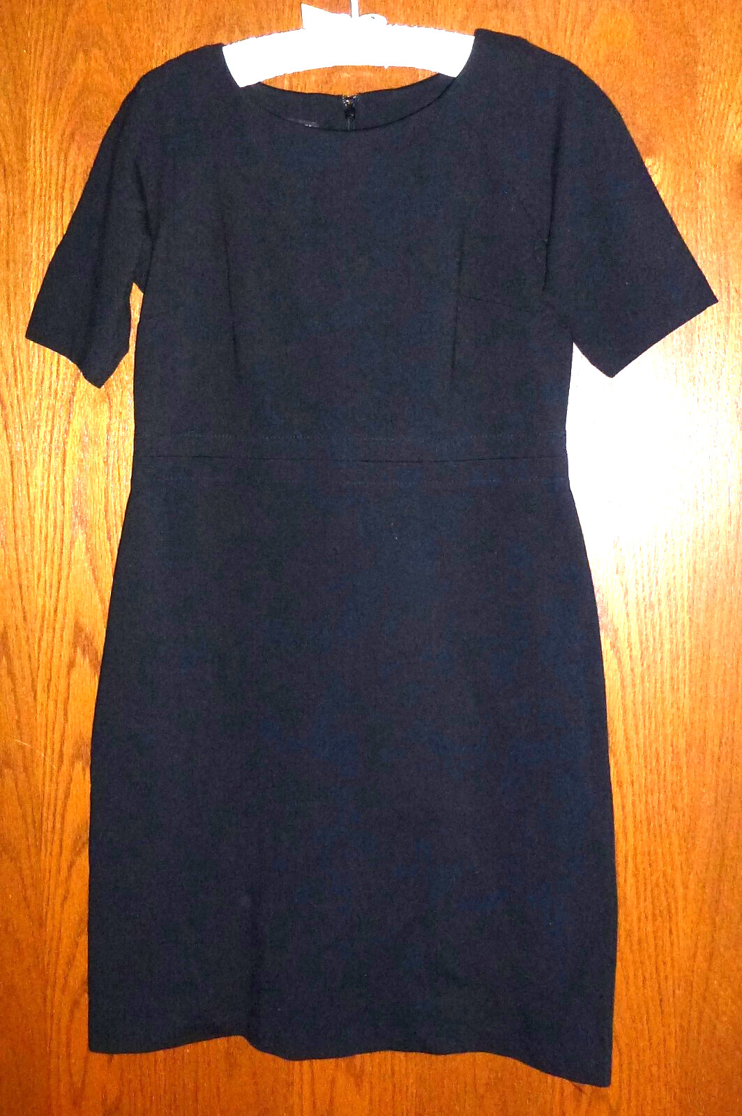 TALBOTS – BLACK MEDIUM-WEIGHT SS WAISTED STRETCH-KNIT SHEATH DRESS – PETITE 4P