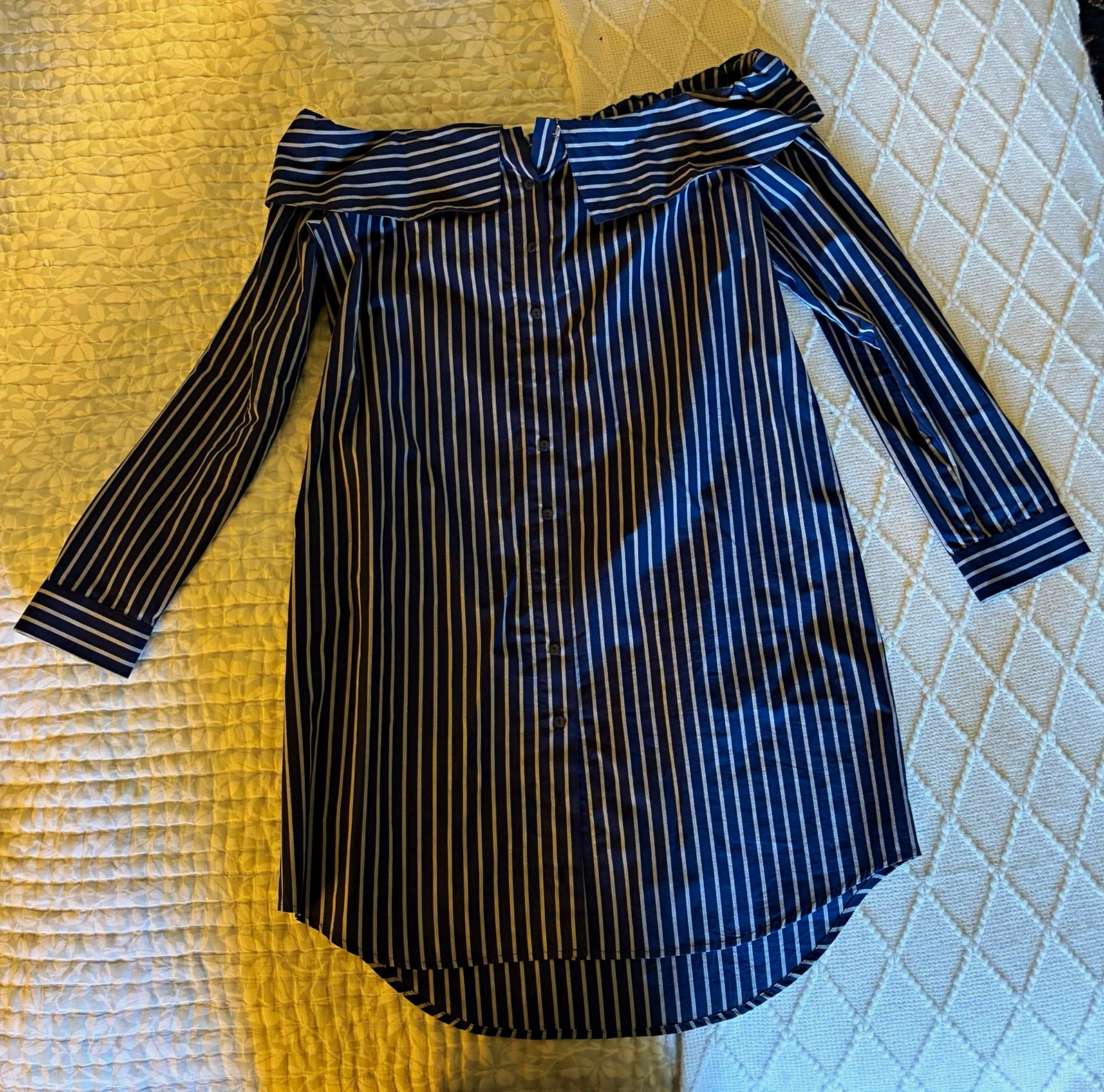 Kensie Off Shoulder Blue/White Striped Woven Cotton Button Pencil Dress M