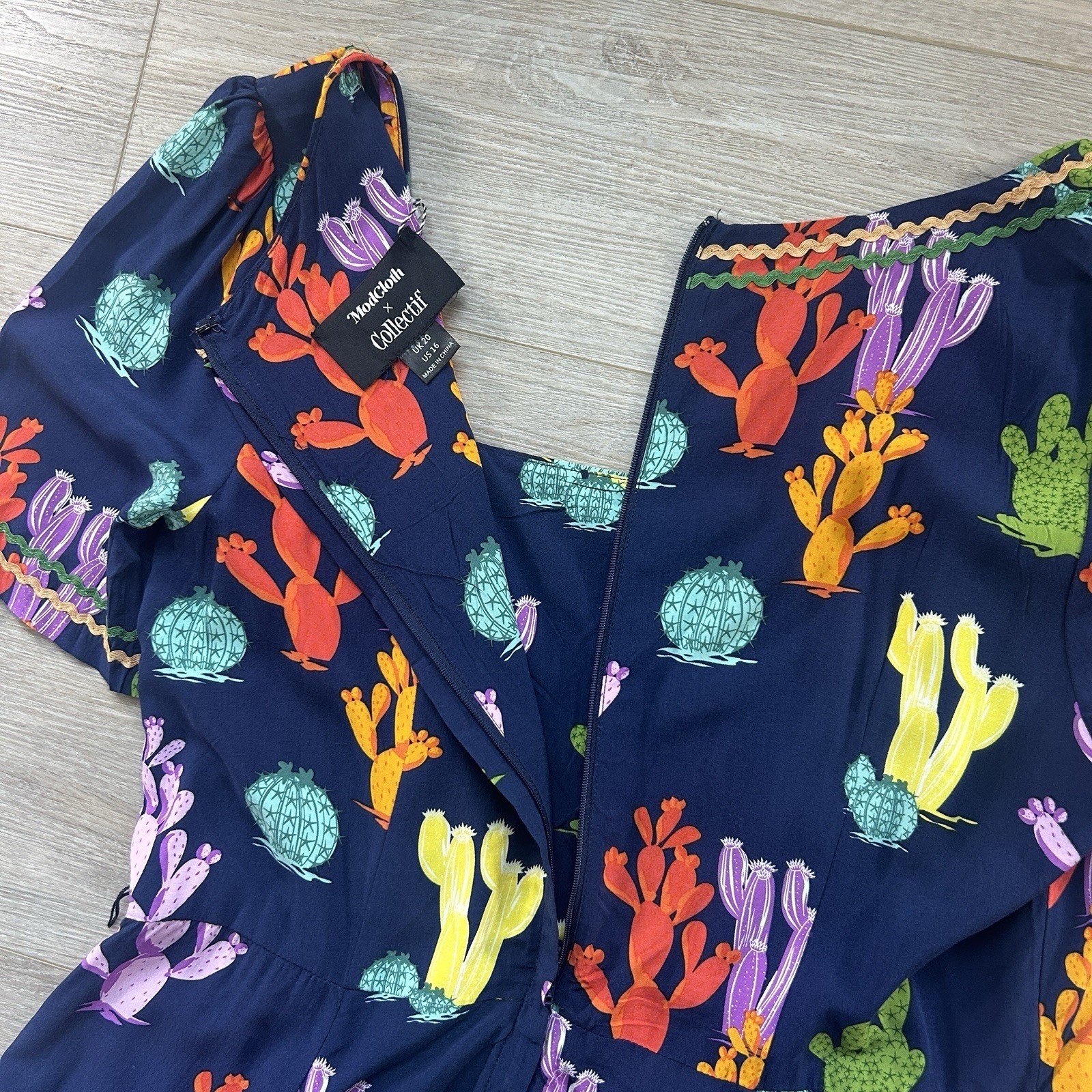 ModCloth X Collectif Size 16 Gilda Wonder Cactus Fit And Flare Midi Dress**