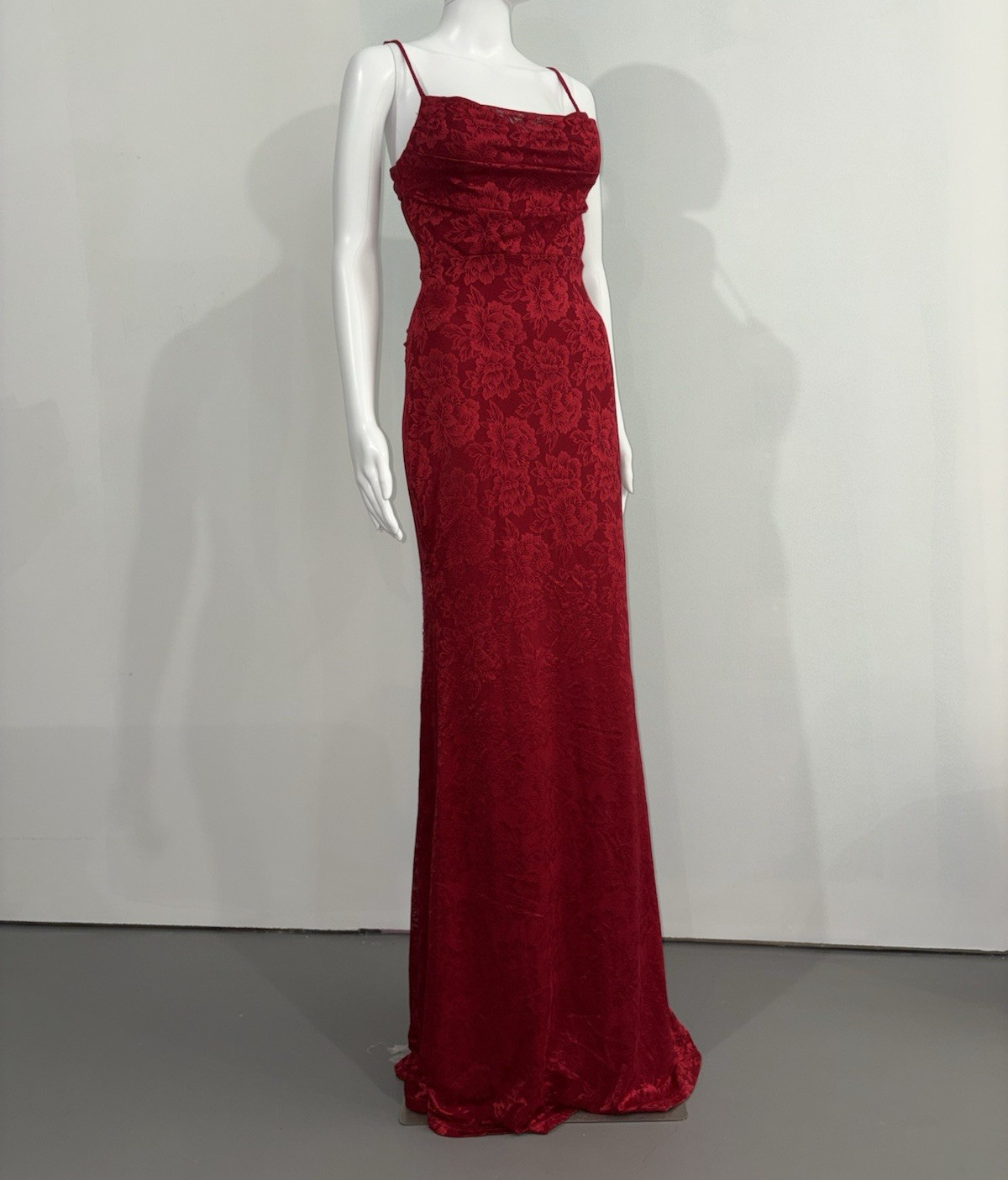 Windsor Red Floral Lace Square Neck Strappy Mermaid Long Gown Dress M