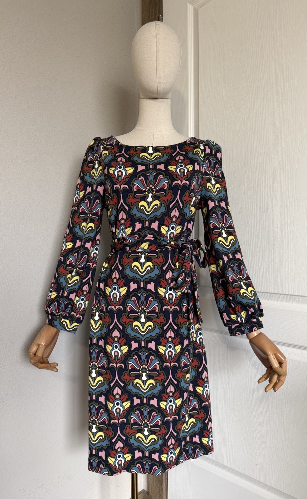 BODEN Tie Detail Jersey Shift Dress Size US 4R Multicolor Print