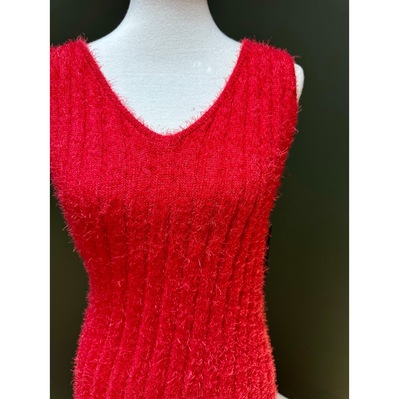 NWT Almost Famous Sleeveless Bodycon Fuzzy V Neck Red Maxi Dress Women’s Size 1X