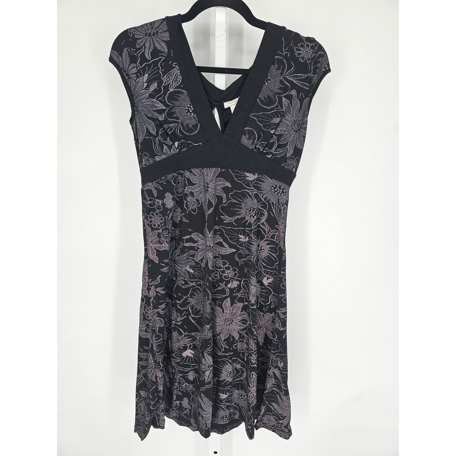 Ambiance Apparel Women’s V-neck Sleeveless Floral Black Polyester Dress Size M