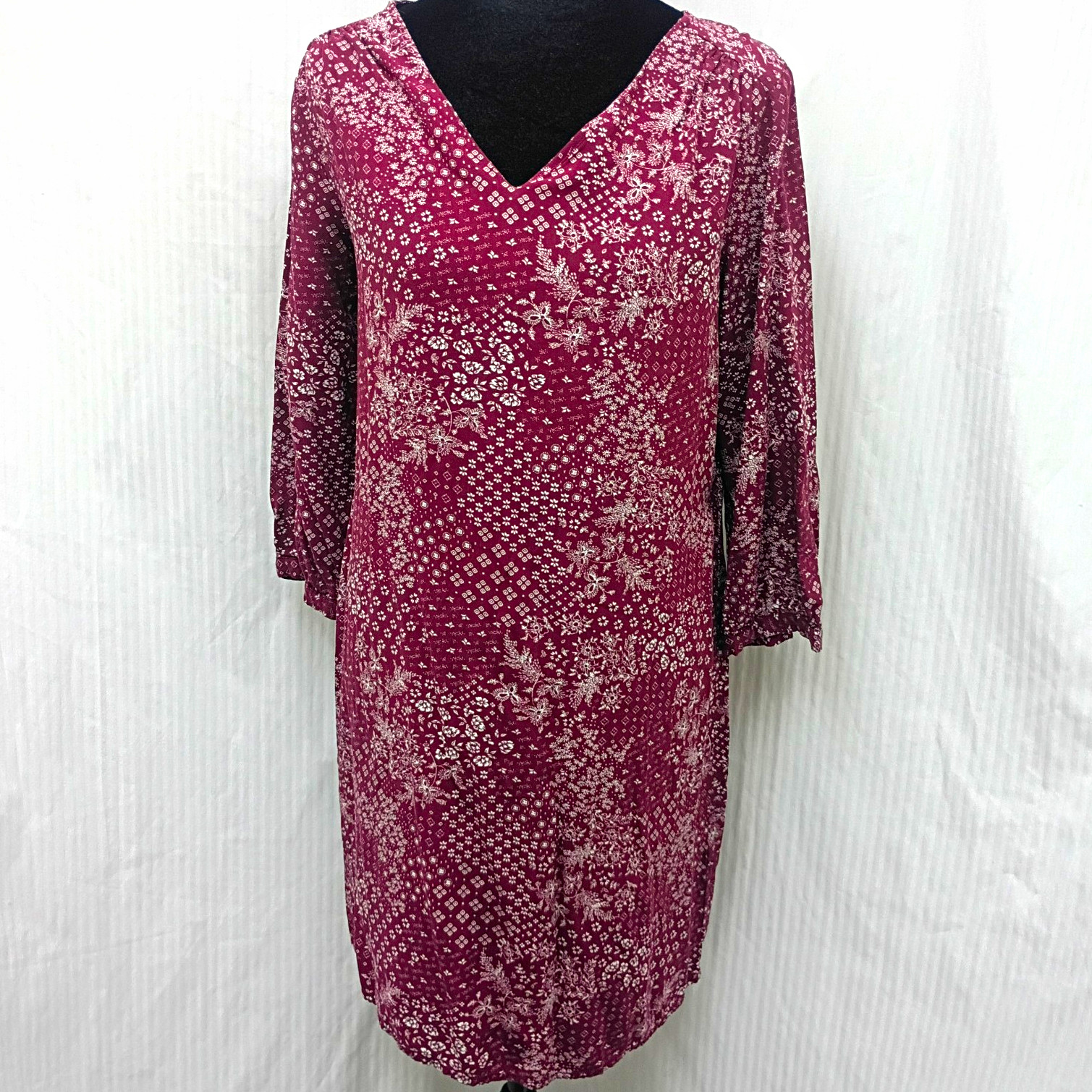 Old Navy Womens M Burgundy/White Floral Shift V-Neck 3/4 Sleeve Knee Rayon
