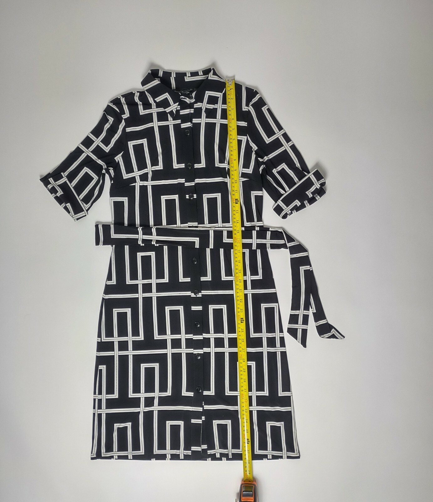 Button Down Dress Office Work Collar & Cuffs Classy Modern Knee Geometric
