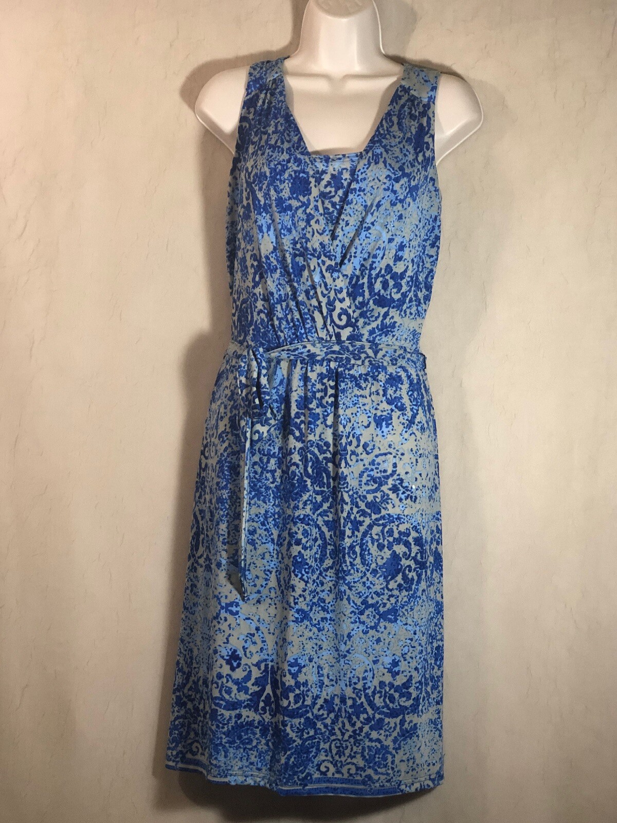 STUDIO WEST DRESS SIZE M BLUE COLOR ANY OCCASION