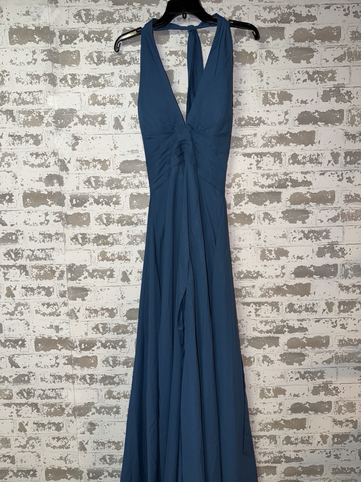 Beautiful Classic Chic Style Formal Gown Dress – Prom Wedding – Blue Size 6