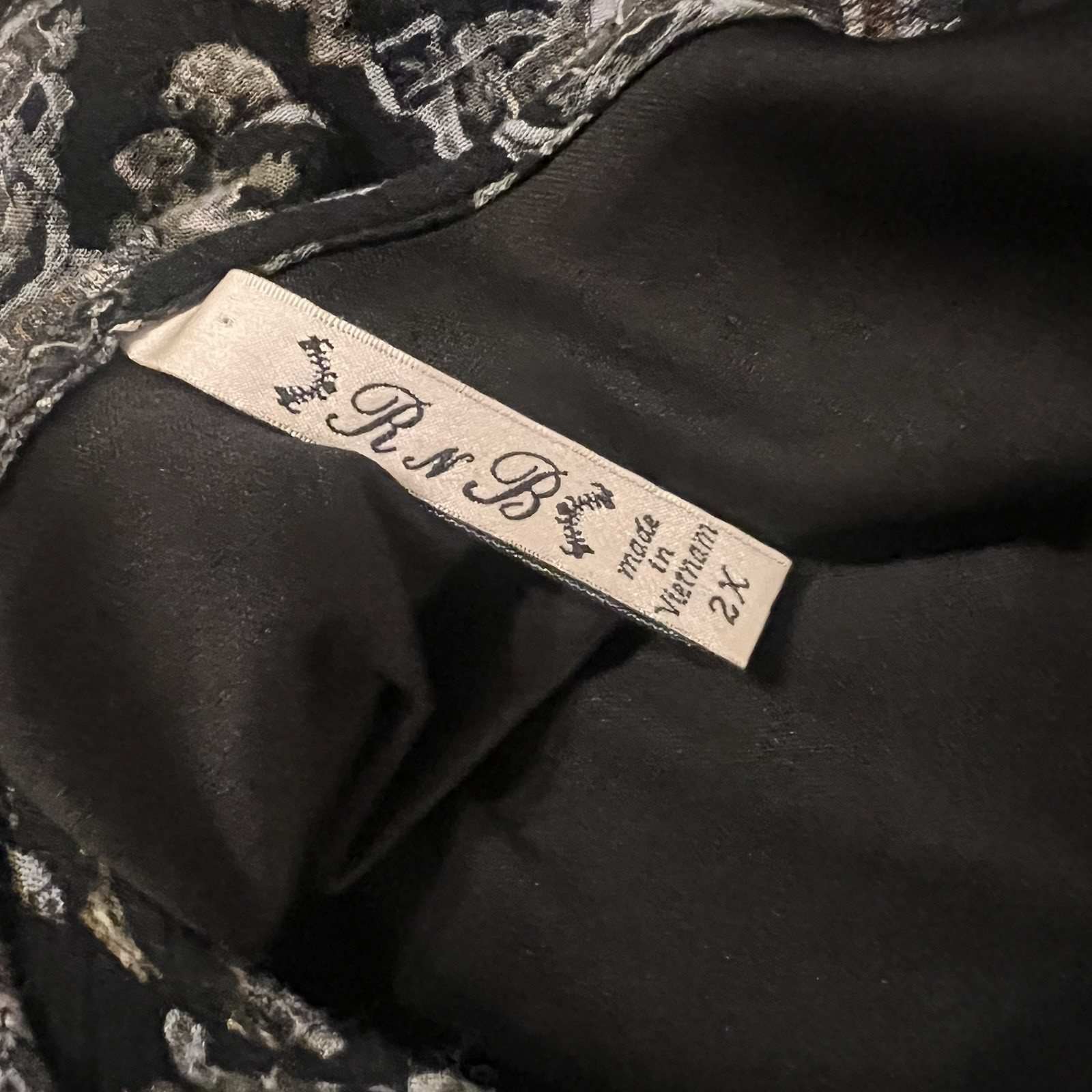 R n B. Size 2X Rayon Stretch Pullover Dress. Scoop Neck. X back. Lined. B125