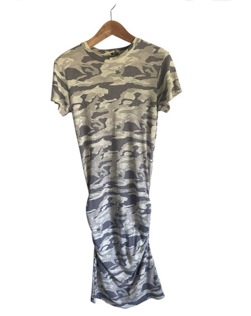MONROW Gray & Olive Camo s/s knit Dress Sz Large EUC org msrp $168.00