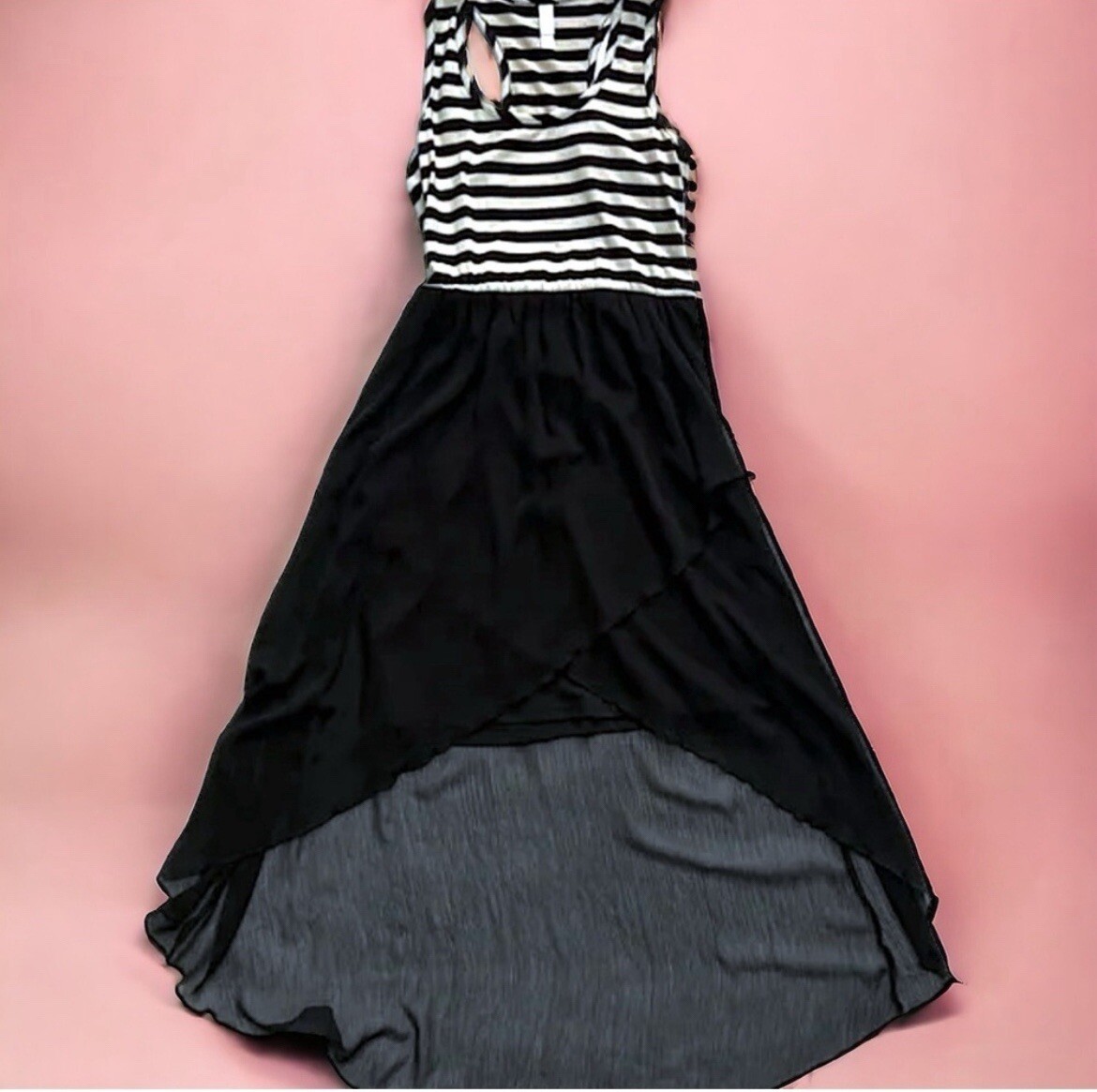 Black & White Sleeveless Summer High Low Dress – Size Small